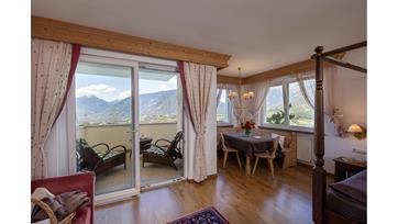 finkennest-zimmer-u-ku-chen-web-25-6-alfred-tschager-082-134