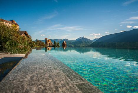 Infinity Pool Panorama Italy Merano Scena